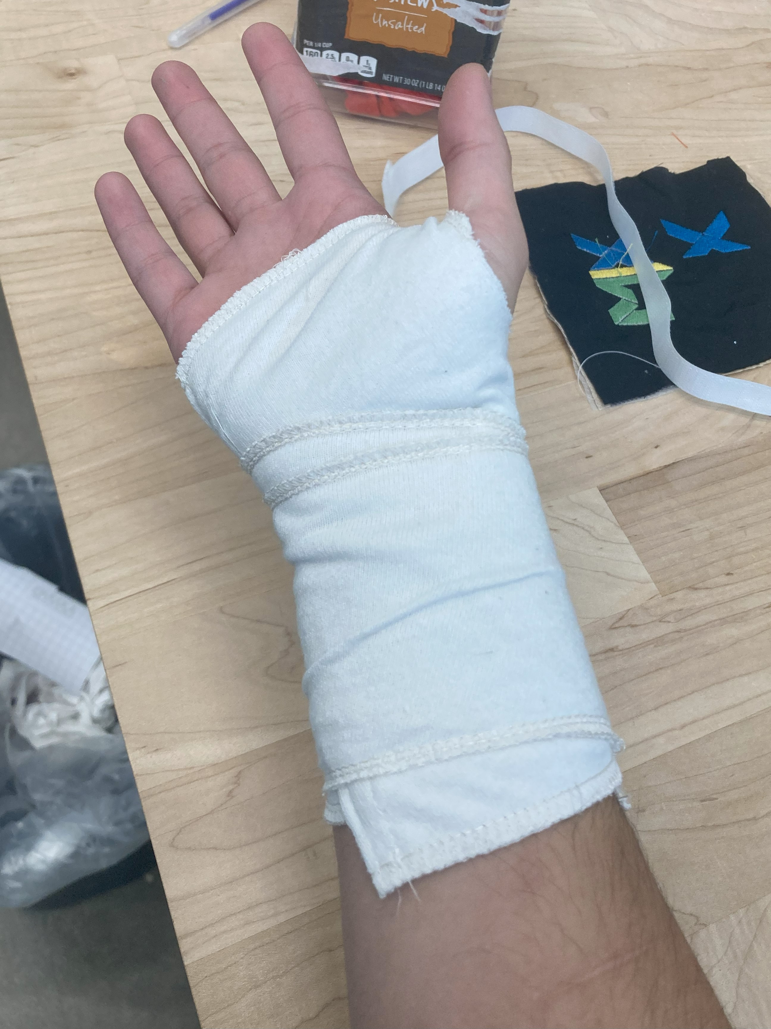 Bandage palm of hand